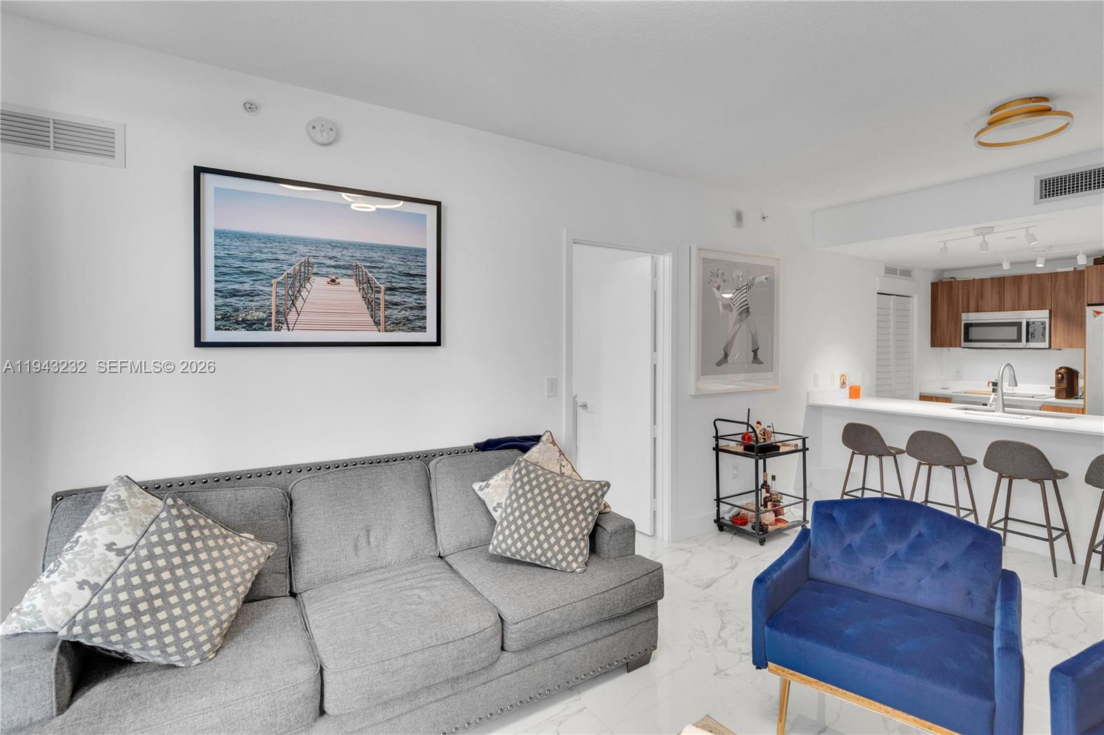 ARIA ON THE BAY CONDO - Residential