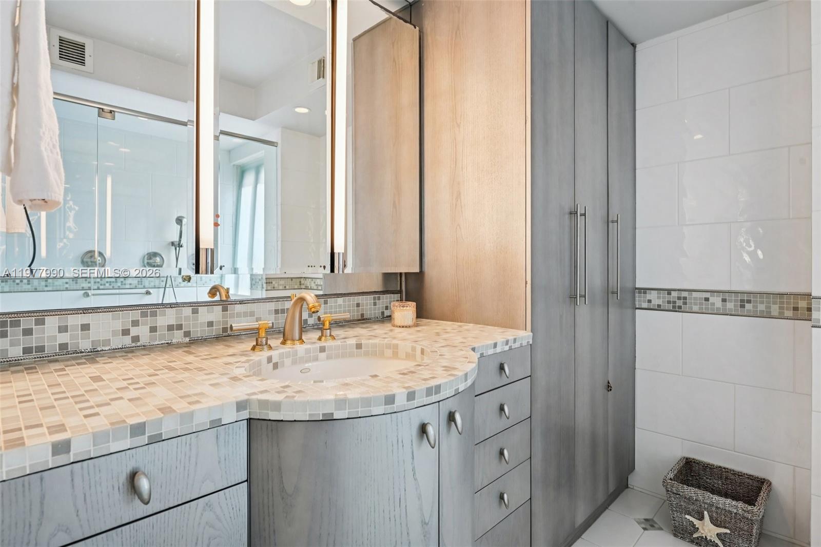 MIZNER COURT CONDO - Residential