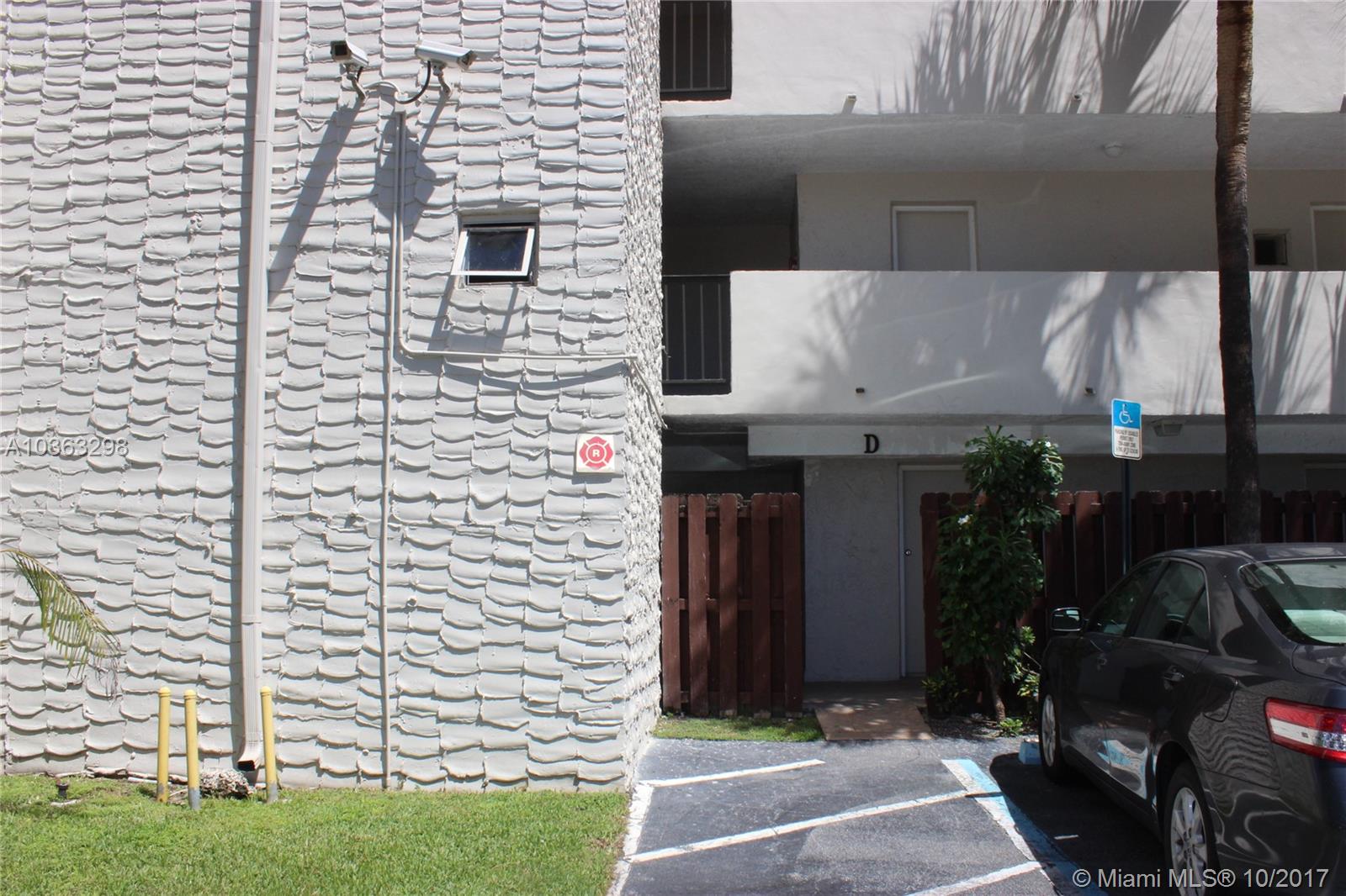 DADELAND GROVE CONDO - Residential