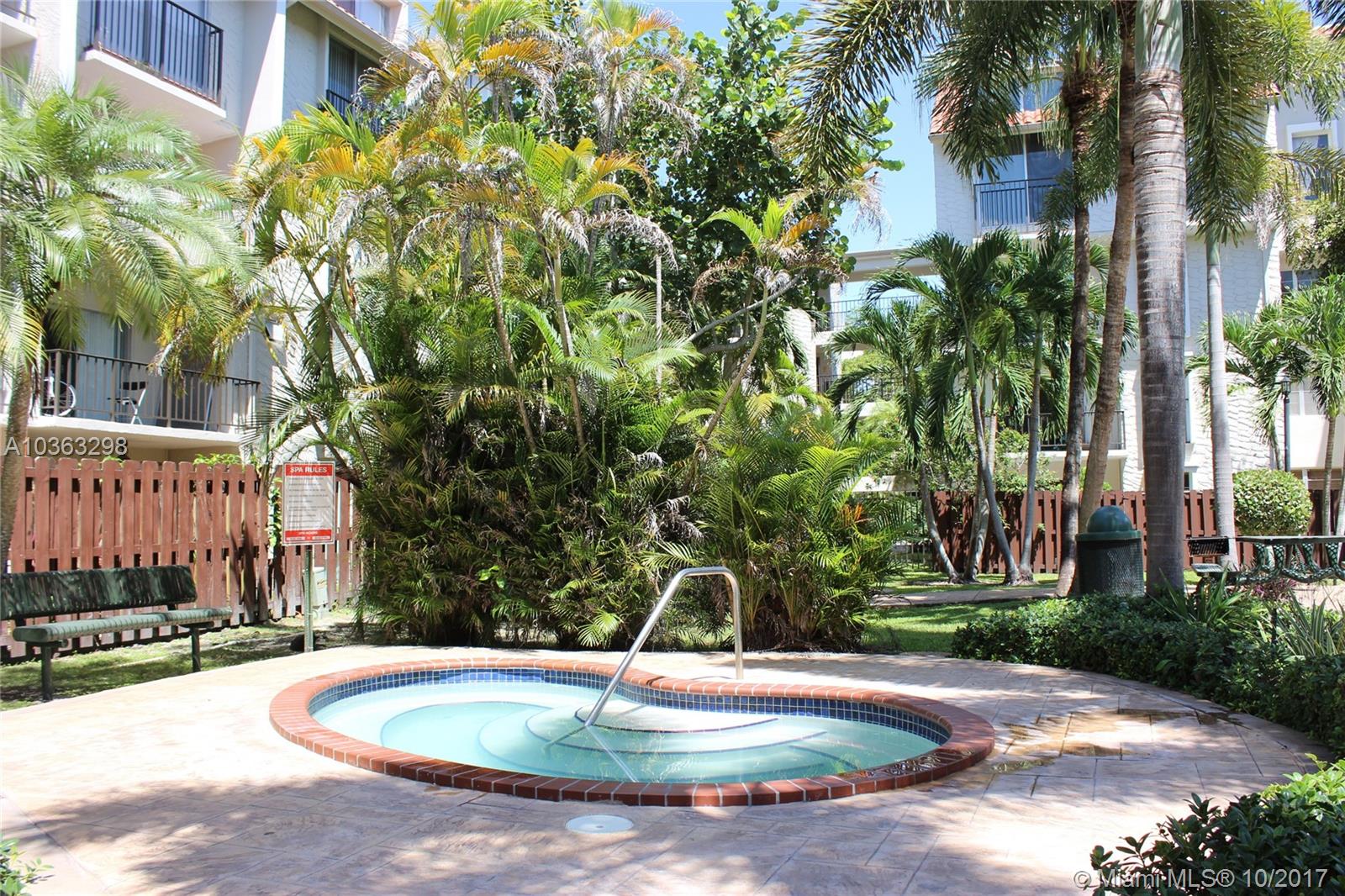 DADELAND GROVE CONDO - Residential