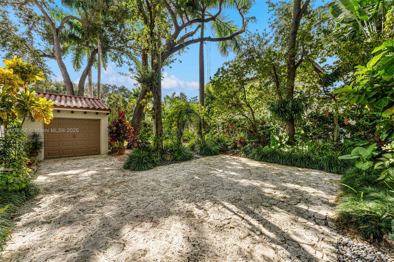 CORAL GABLES GRANADA SEC - Residential