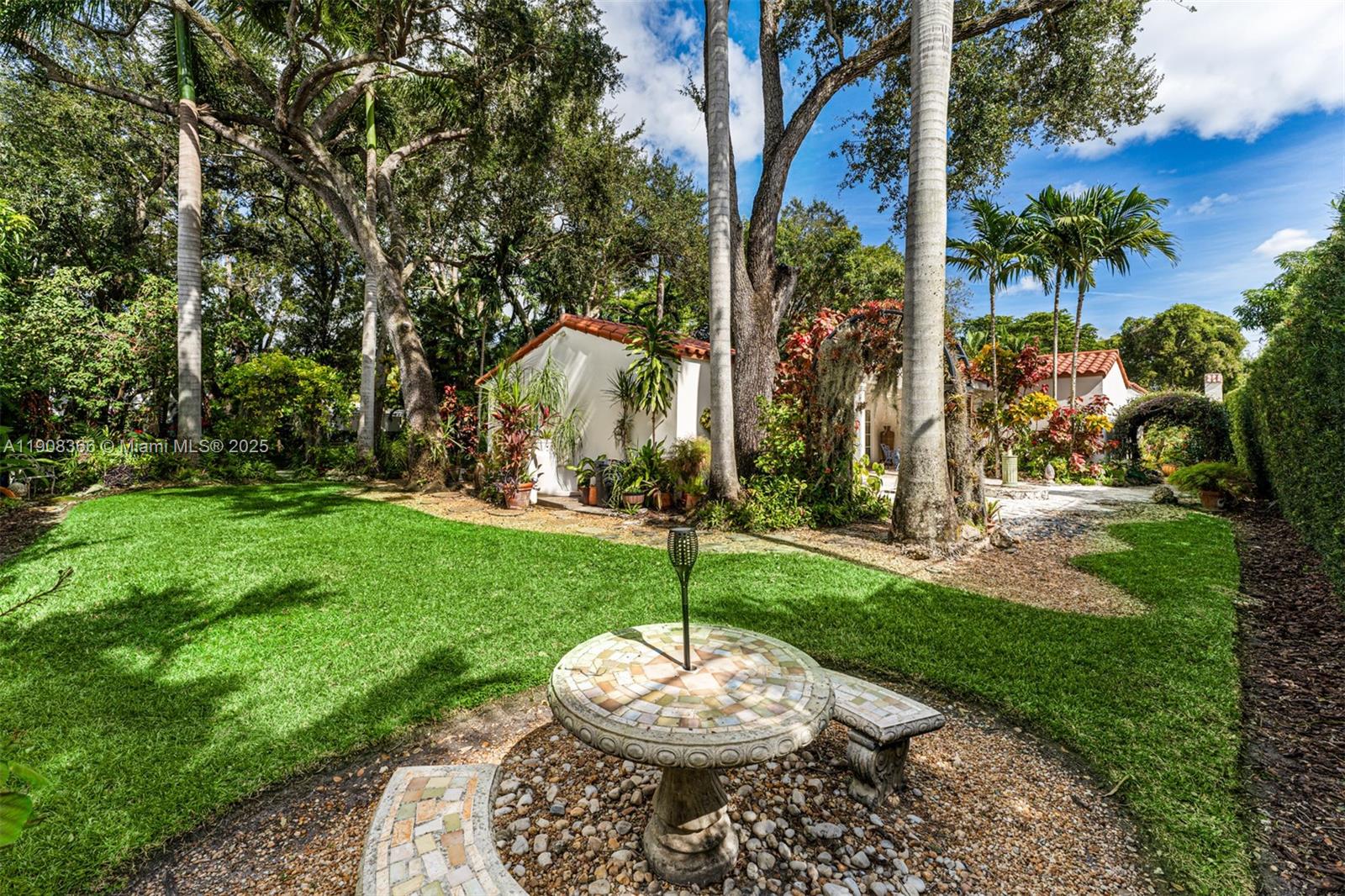 CORAL GABLES GRANADA SEC - Residential