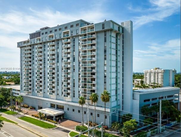 Rental Property at 13499 Biscayne Blvd 1212, North Miami, Miami-Dade County, Florida - Bedrooms: 1 
Bathrooms: 2  - $1,950 MO.