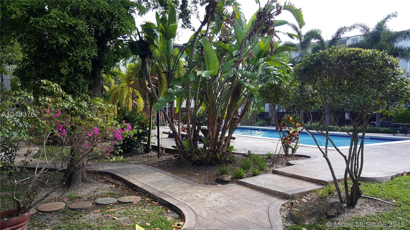 DADELAND GROVE CONDO - Residential Lease