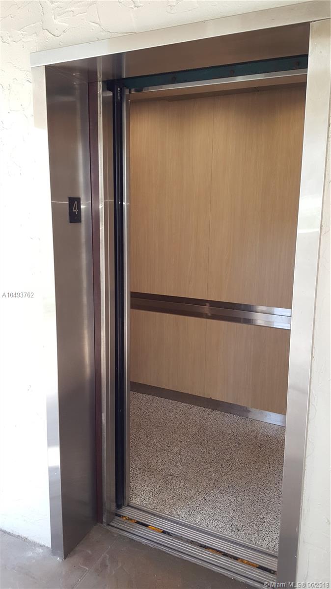 DADELAND GROVE CONDO - Residential Lease