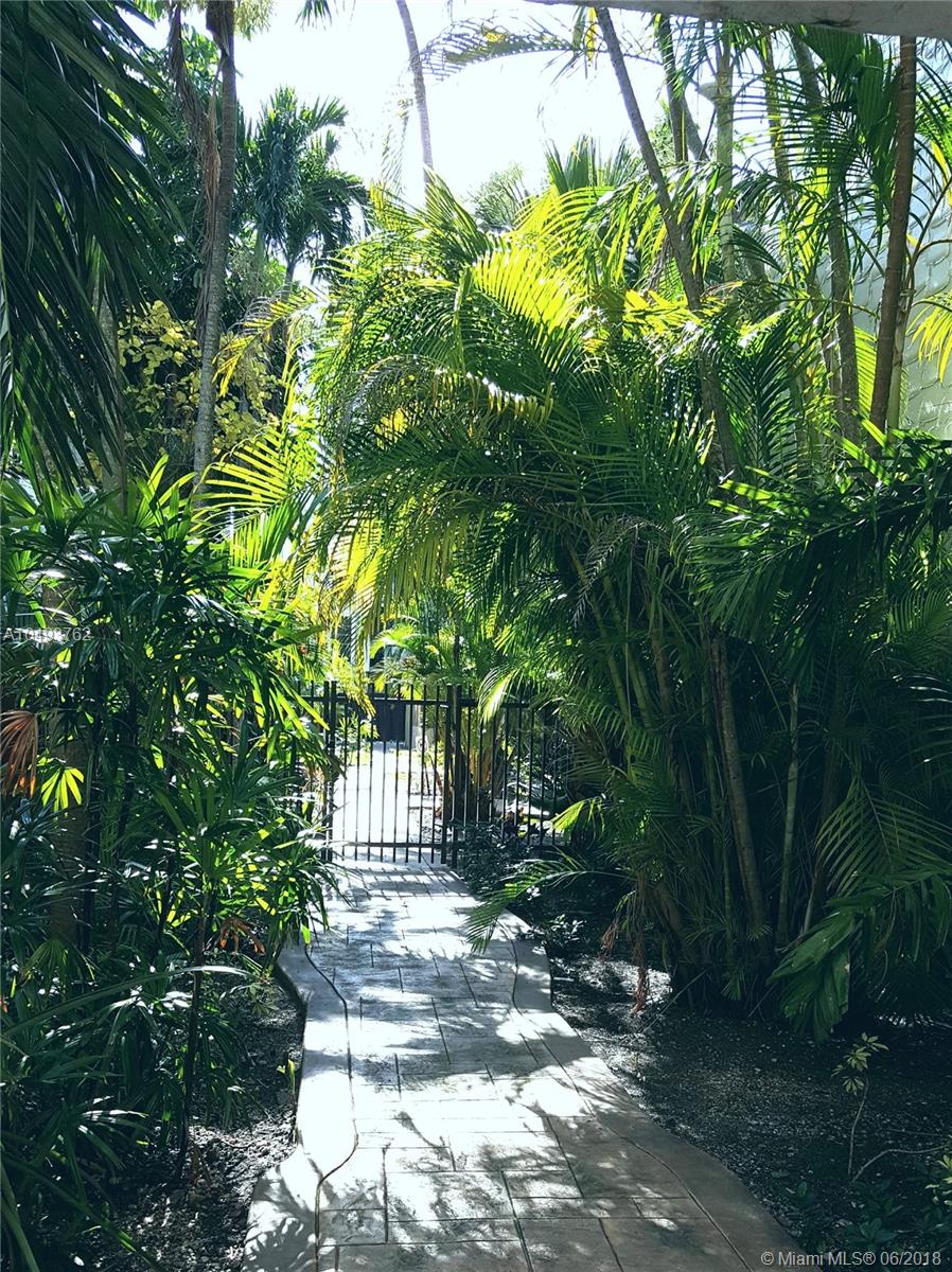 DADELAND GROVE CONDO - Residential Lease