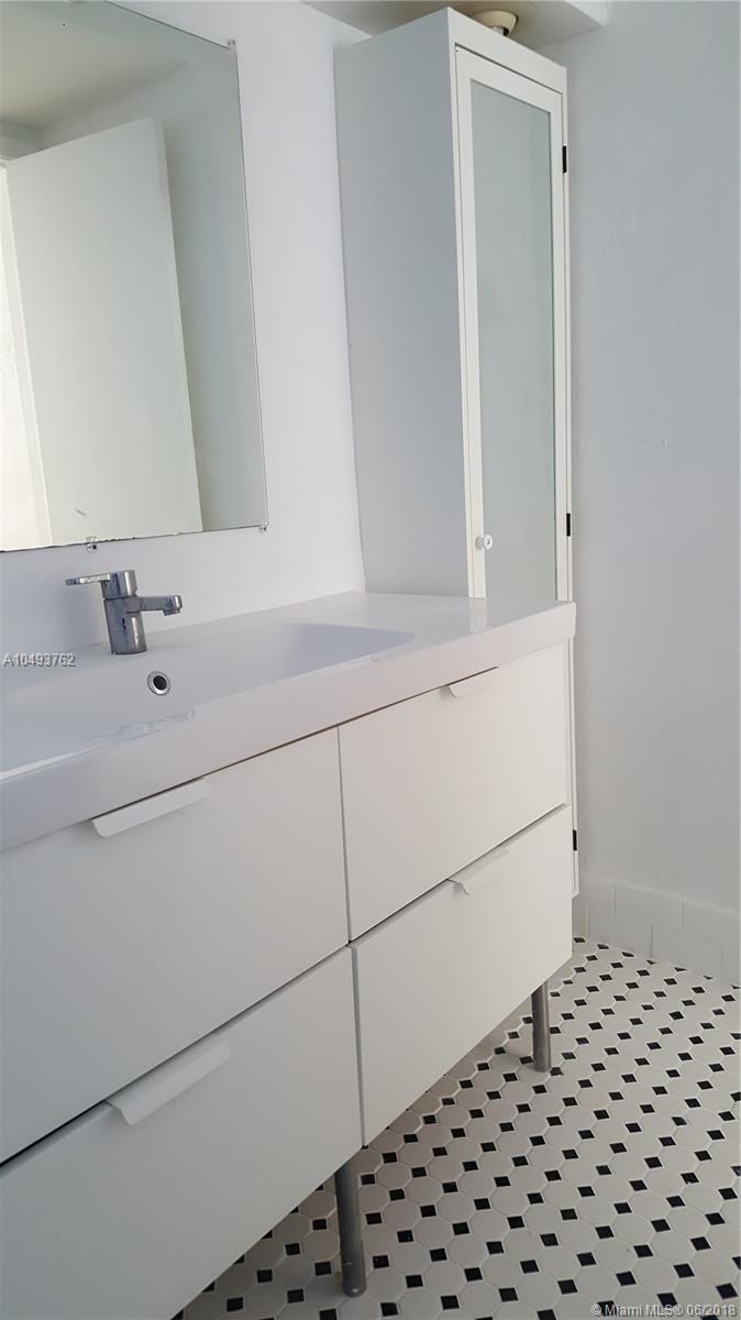 DADELAND GROVE CONDO - Residential Lease