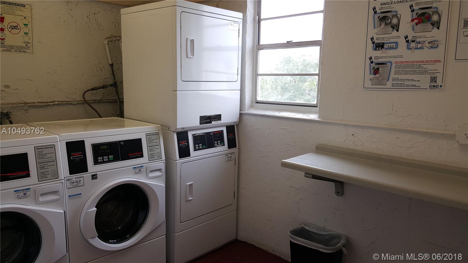 DADELAND GROVE CONDO - Residential Lease