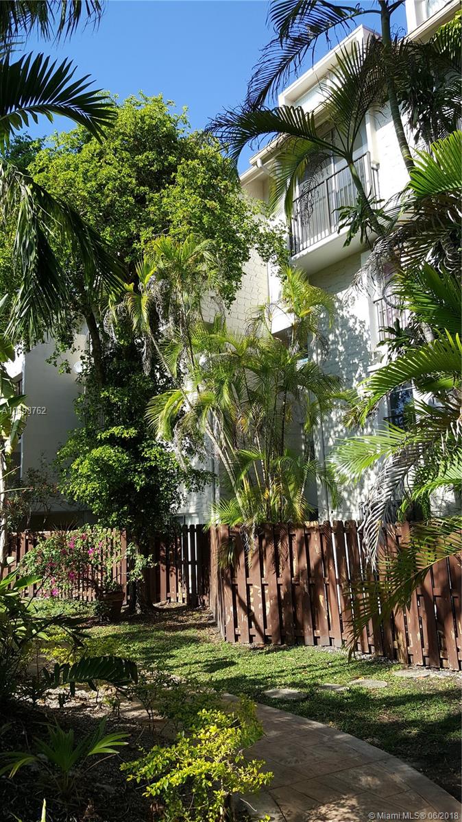 DADELAND GROVE CONDO - Residential Lease