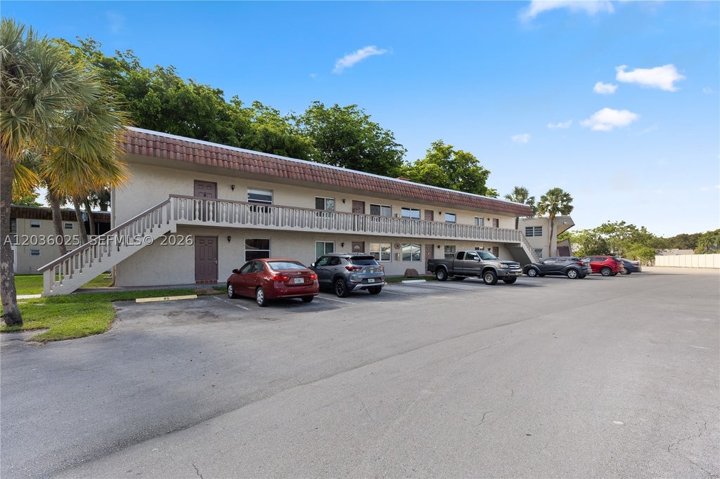 Photo of 3777 NW 78th Ave #9C, Davie, FL 33024 (MLS # A12036025)