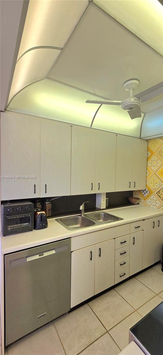 NEWPORT H CONDO - Residential