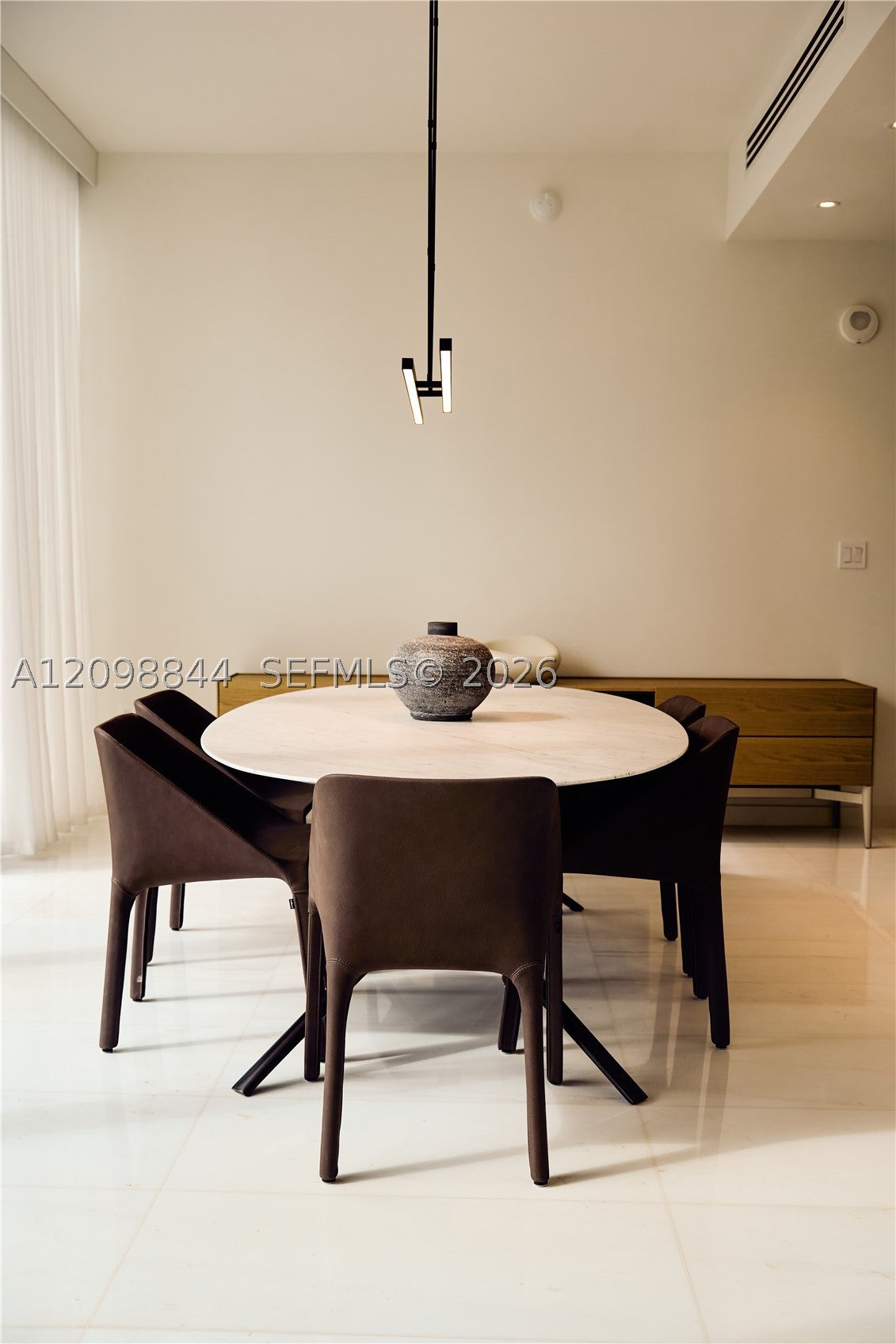 300 Biscayne Boulevard Way 804W