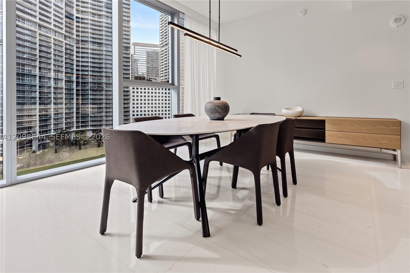 300 Biscayne Boulevard Way 804W