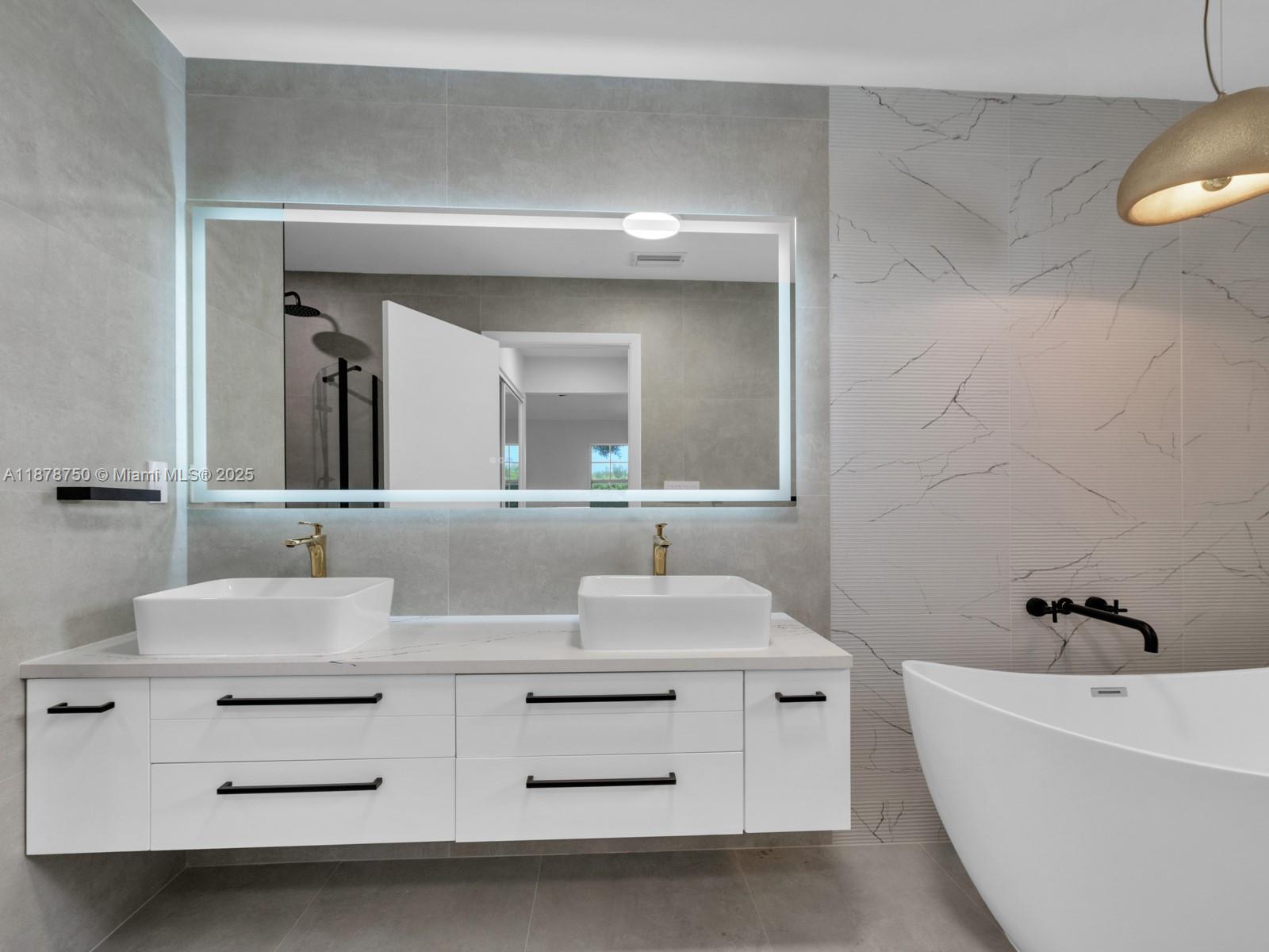 EMERALD POINTE 2 - Residential