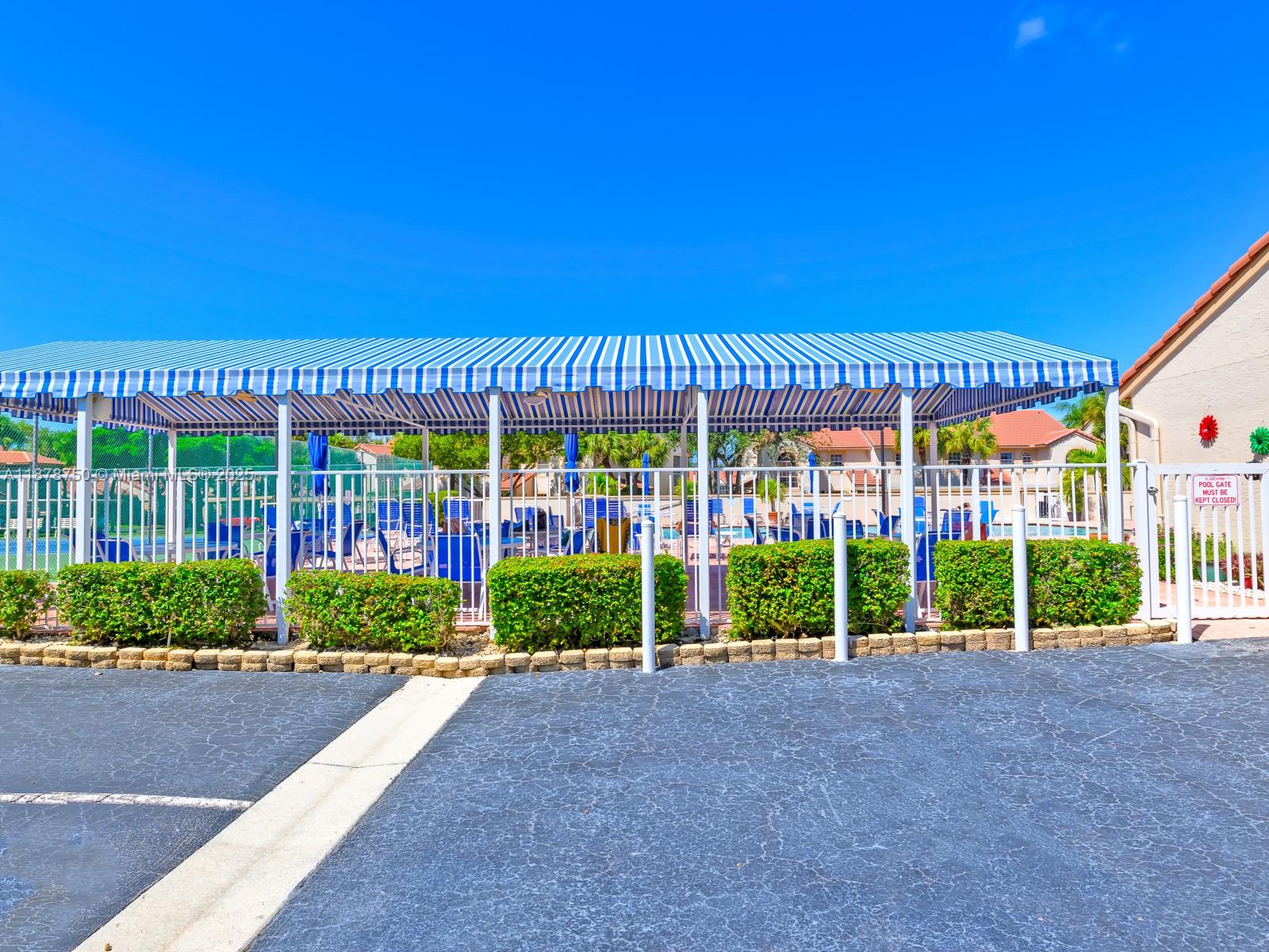 EMERALD POINTE 2 - Residential