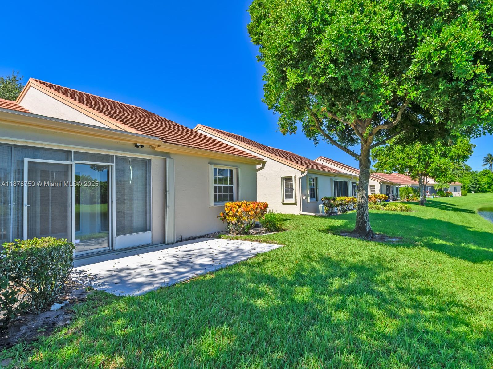 EMERALD POINTE 2 - Residential