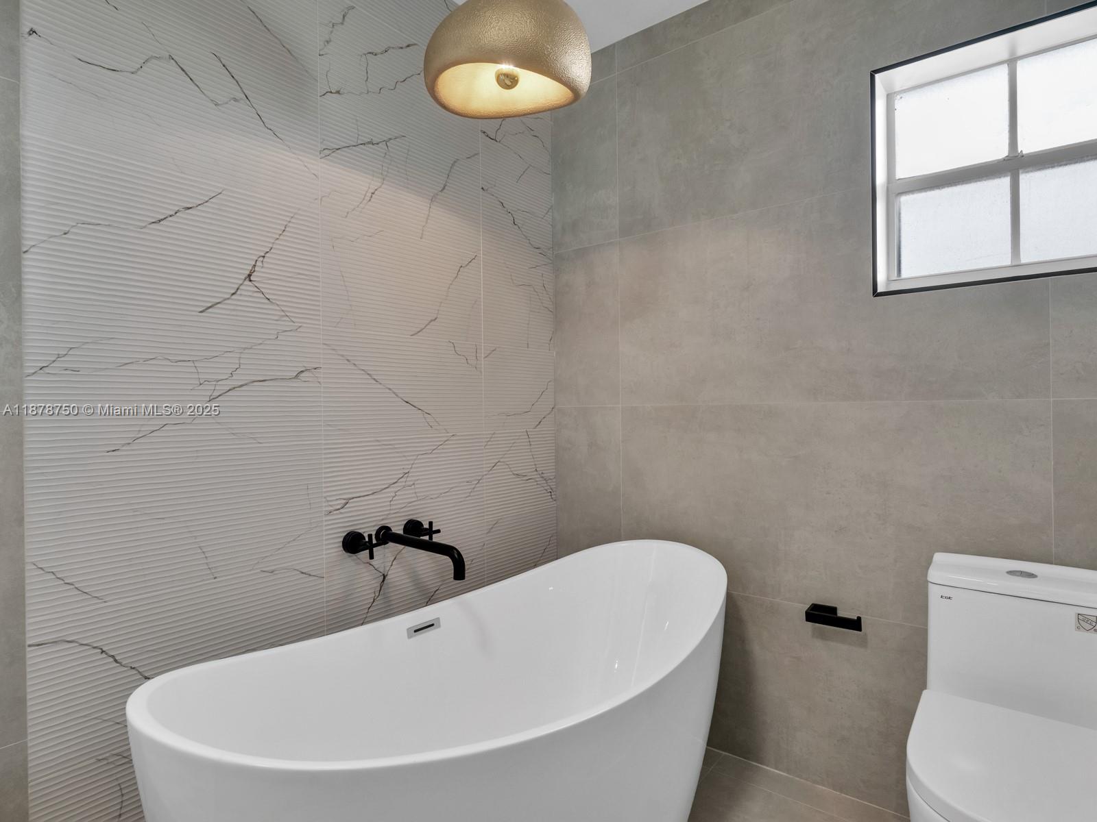 EMERALD POINTE 2 - Residential