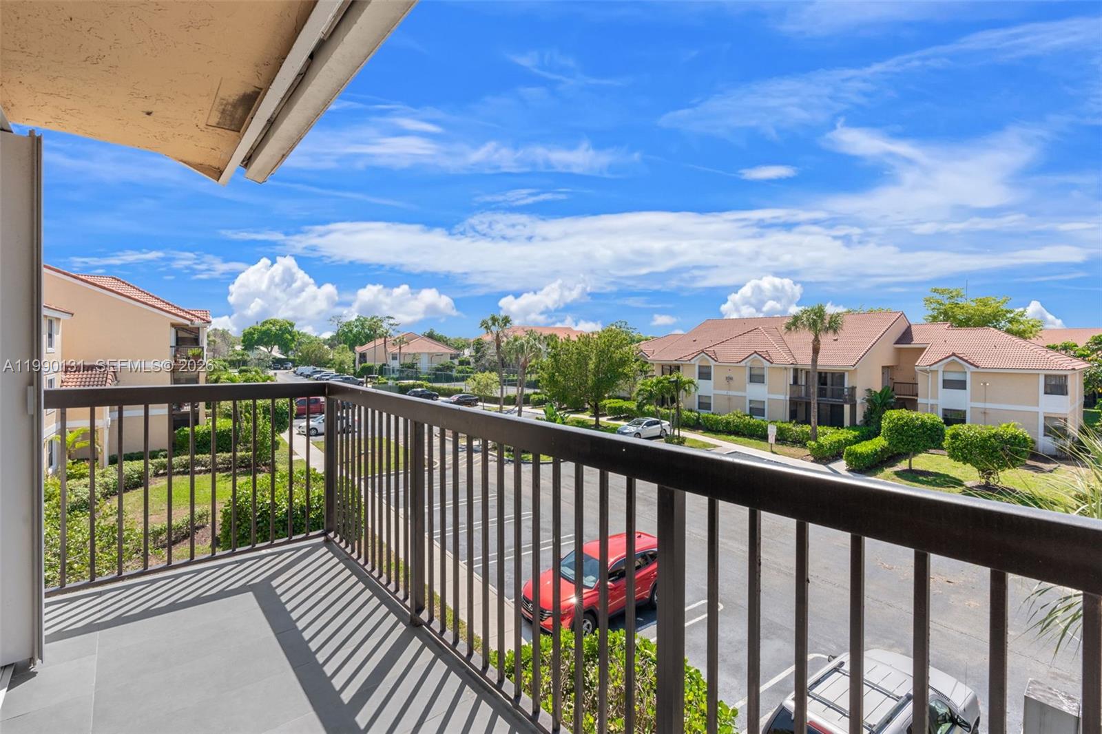 GRAND OASIS CONDO - Residential