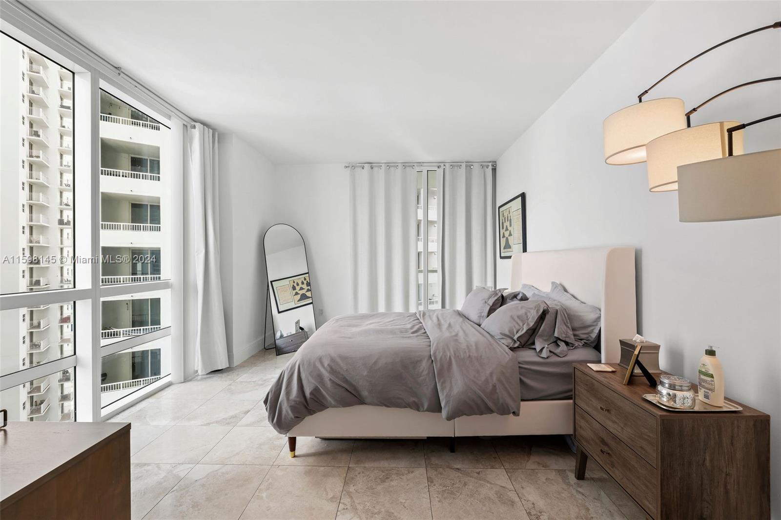 THE EMERALD AT BRICKELL C - Residential