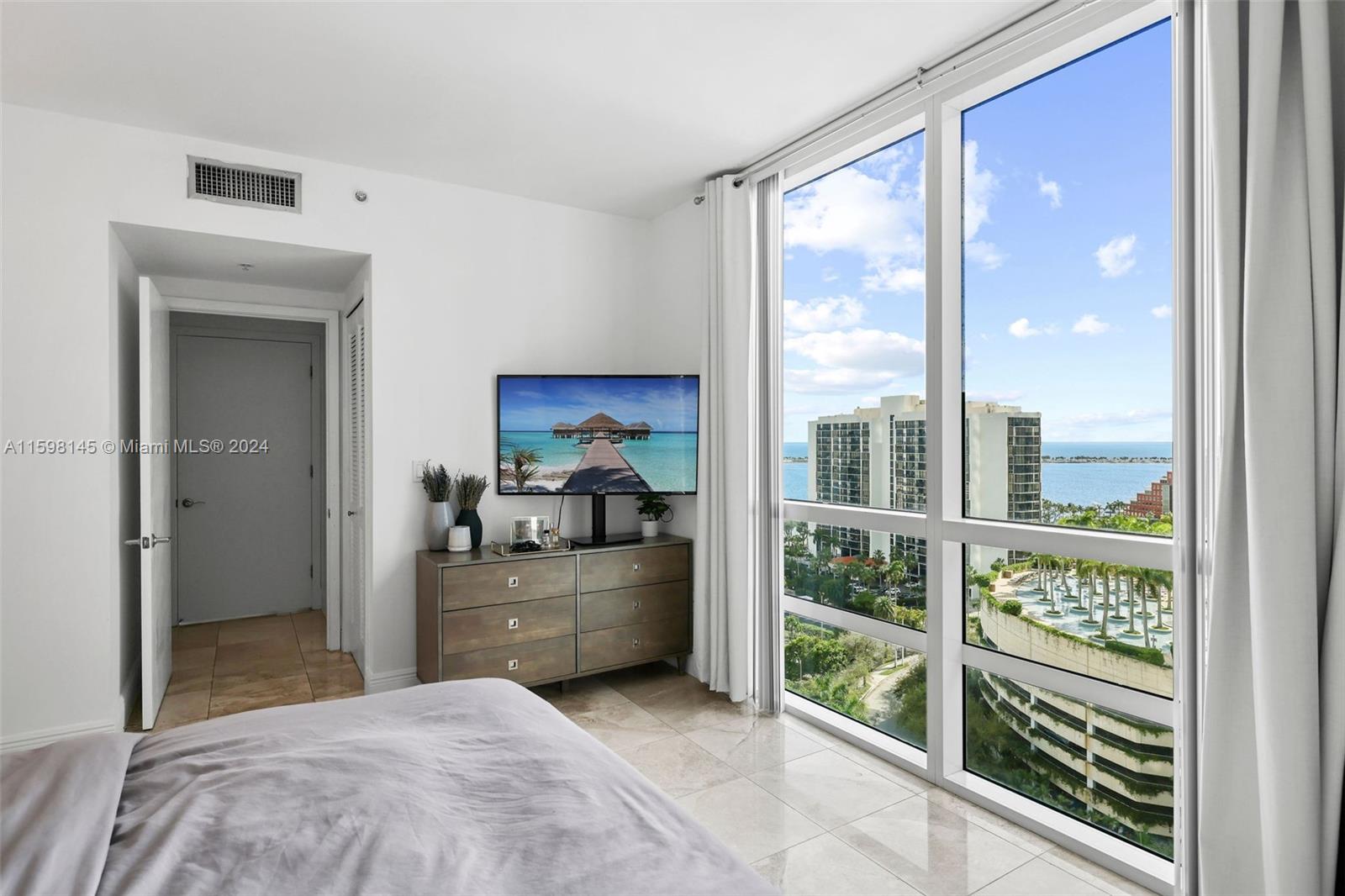 THE EMERALD AT BRICKELL C - Residential