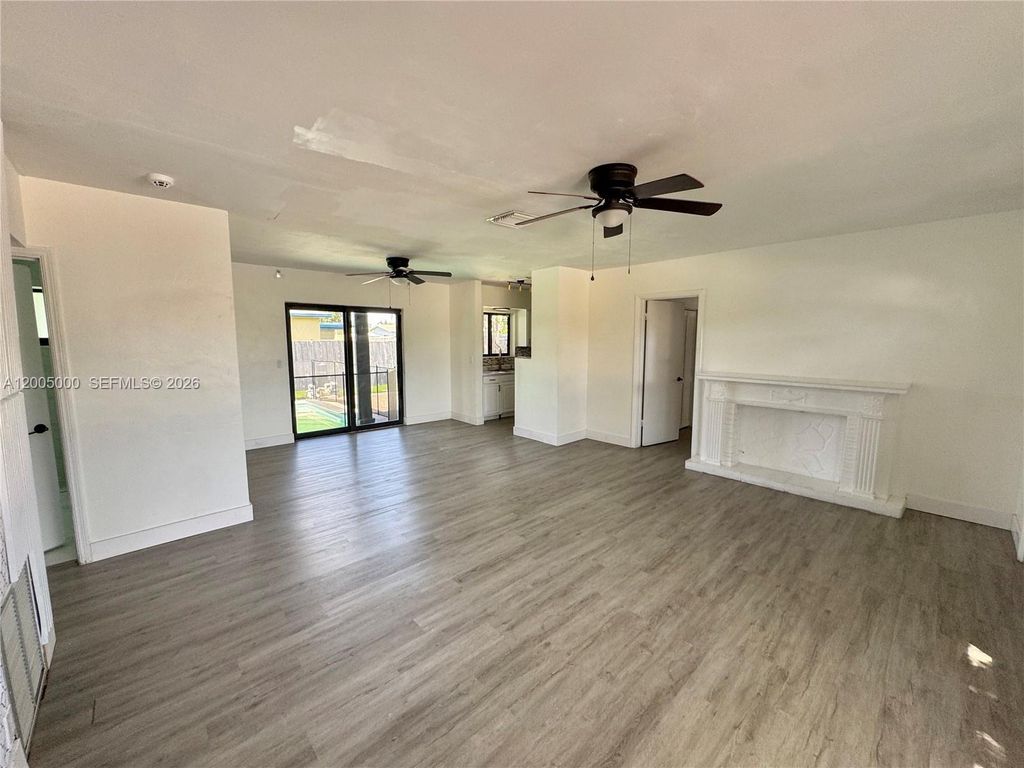 Photo of 6901 SW 10th Ct, Pembroke Pines, FL 33023 (MLS # A12005000)