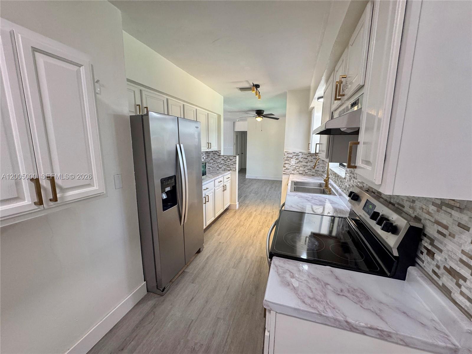 PEMBROKE PINES NO 3 - Residential