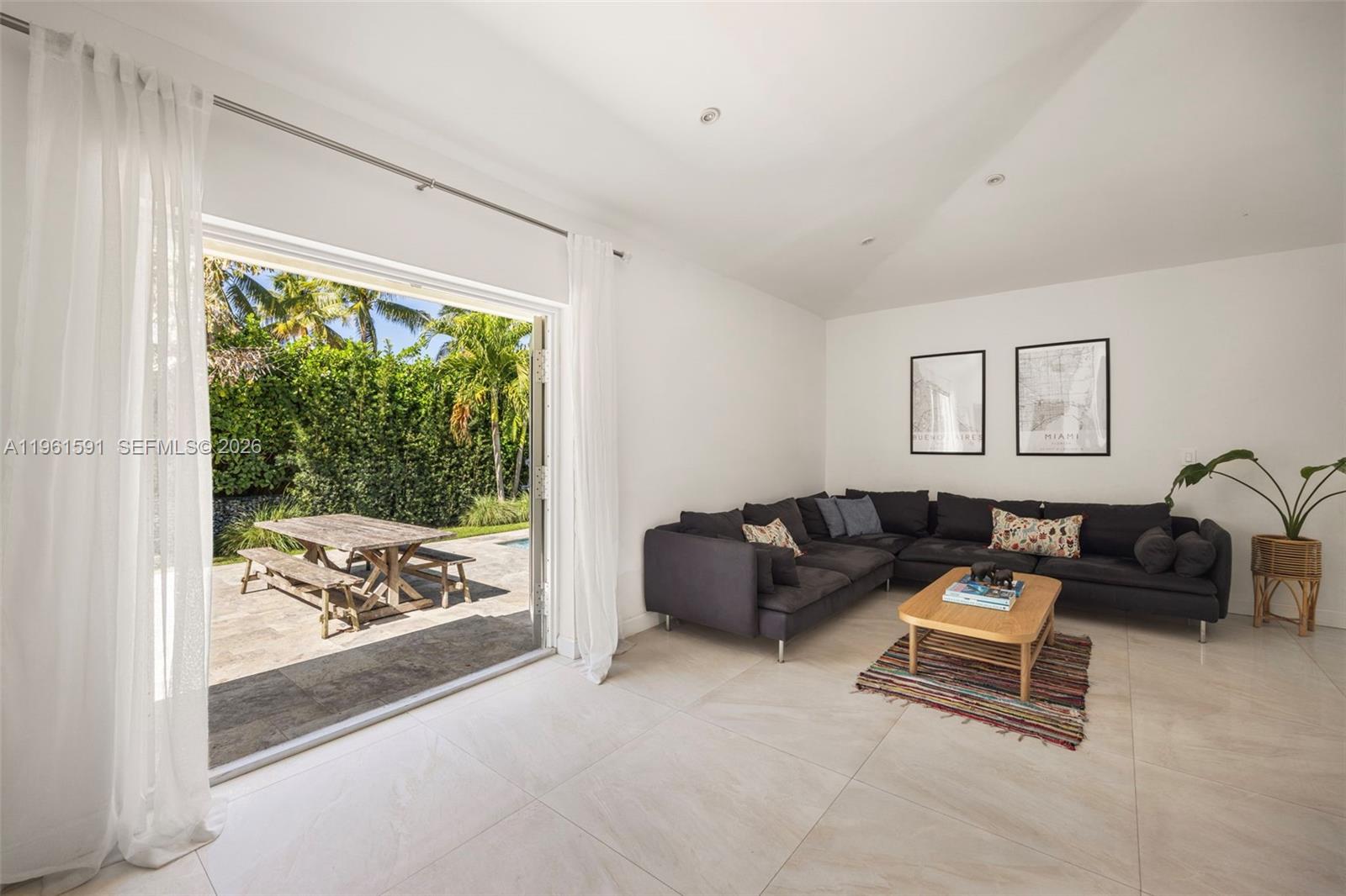 CORAL GABLES SEC C - Residential