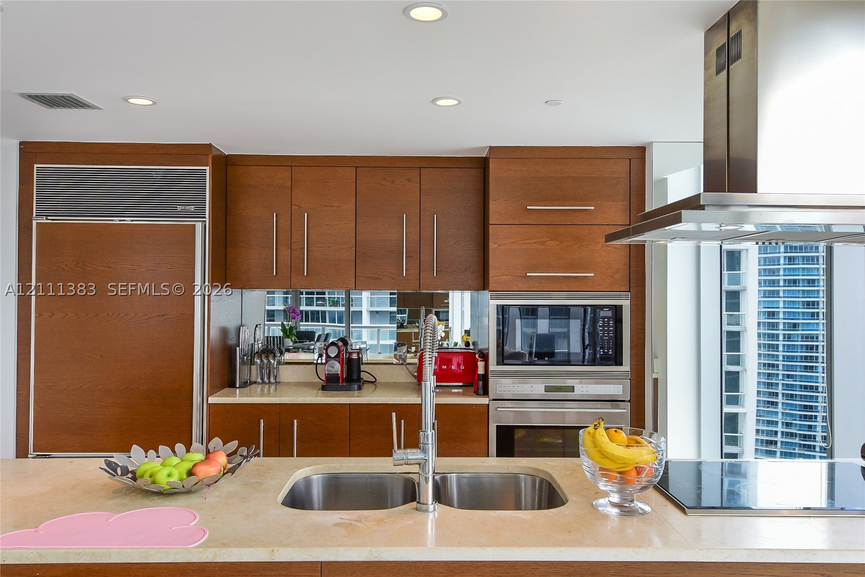 495 Brickell Ave 4810