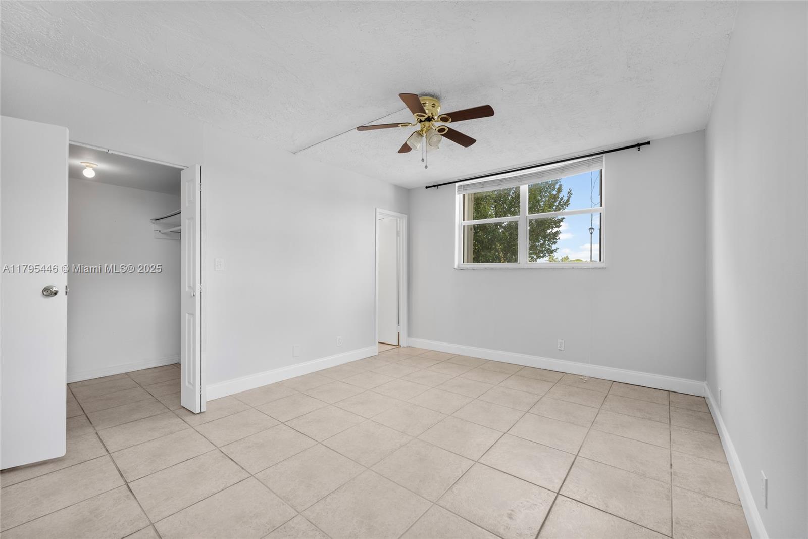 SOMERSET NO SIX CONDO - Residential