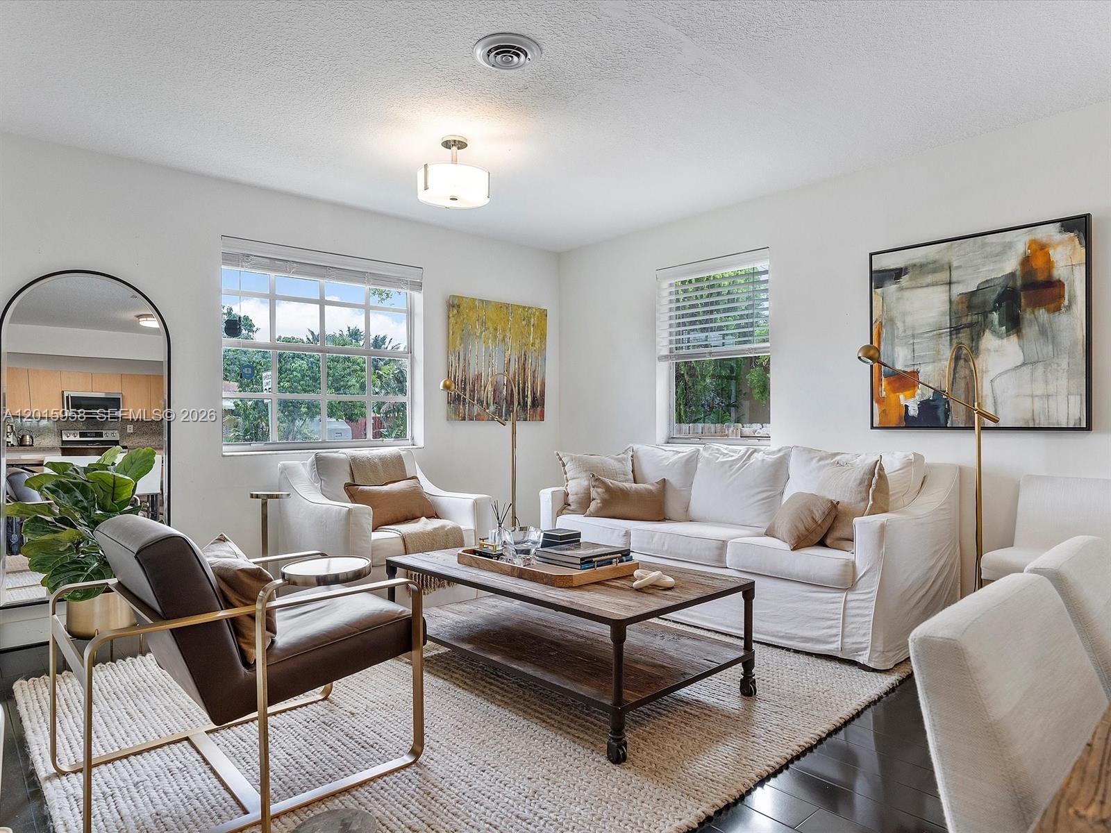 TOWN OF HALLANDALE B-13 - Residential