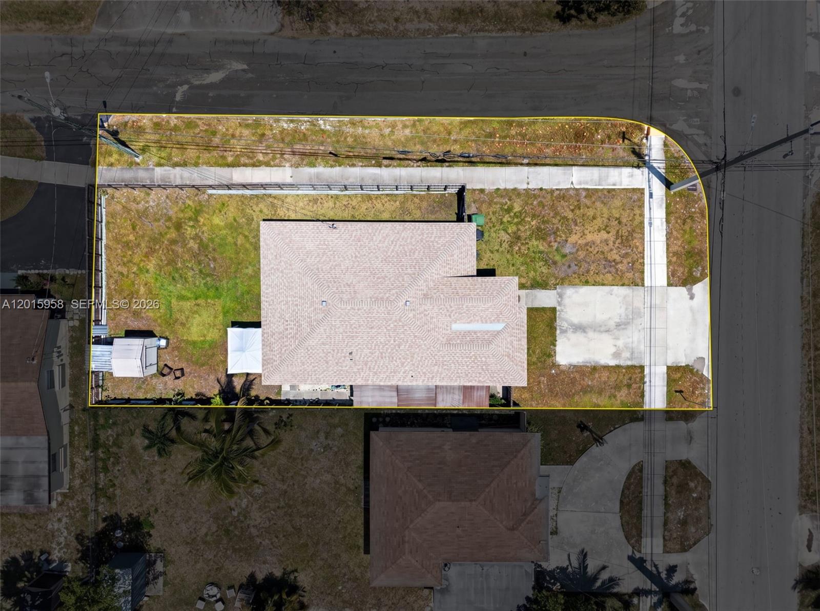 TOWN OF HALLANDALE B-13 - Residential