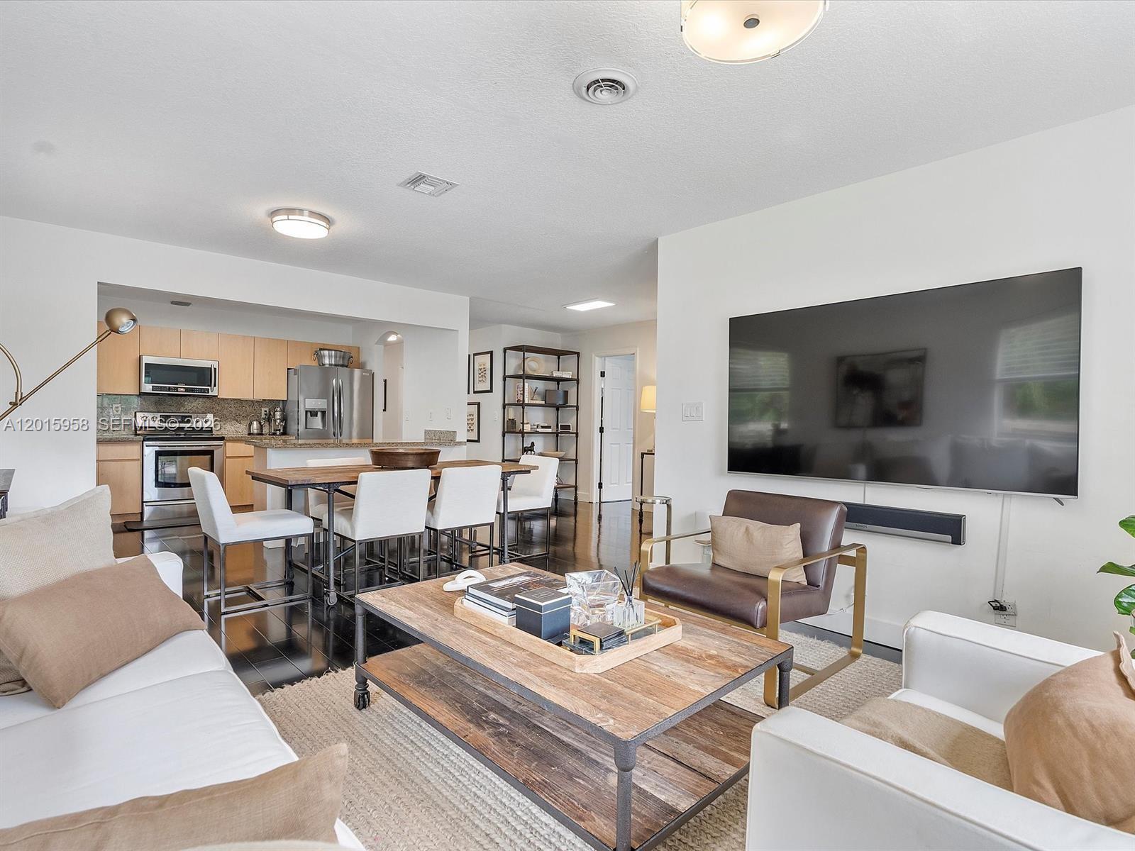 TOWN OF HALLANDALE B-13 - Residential