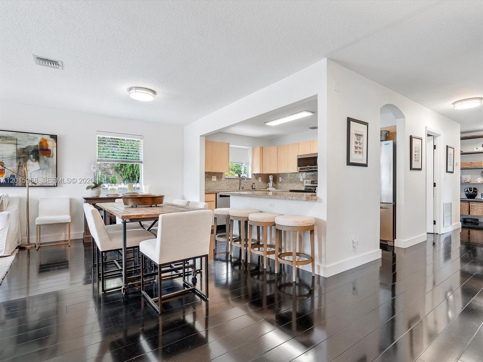 TOWN OF HALLANDALE B-13 - Residential