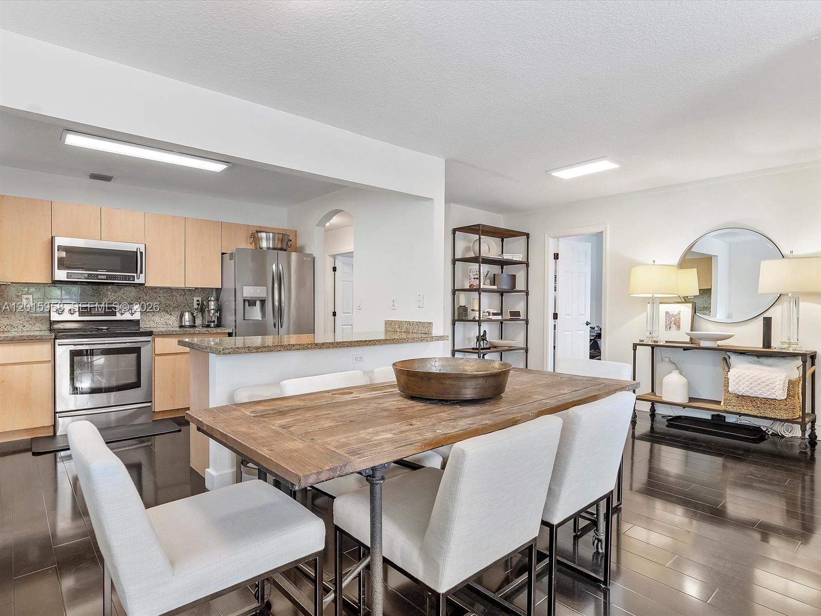 TOWN OF HALLANDALE B-13 - Residential