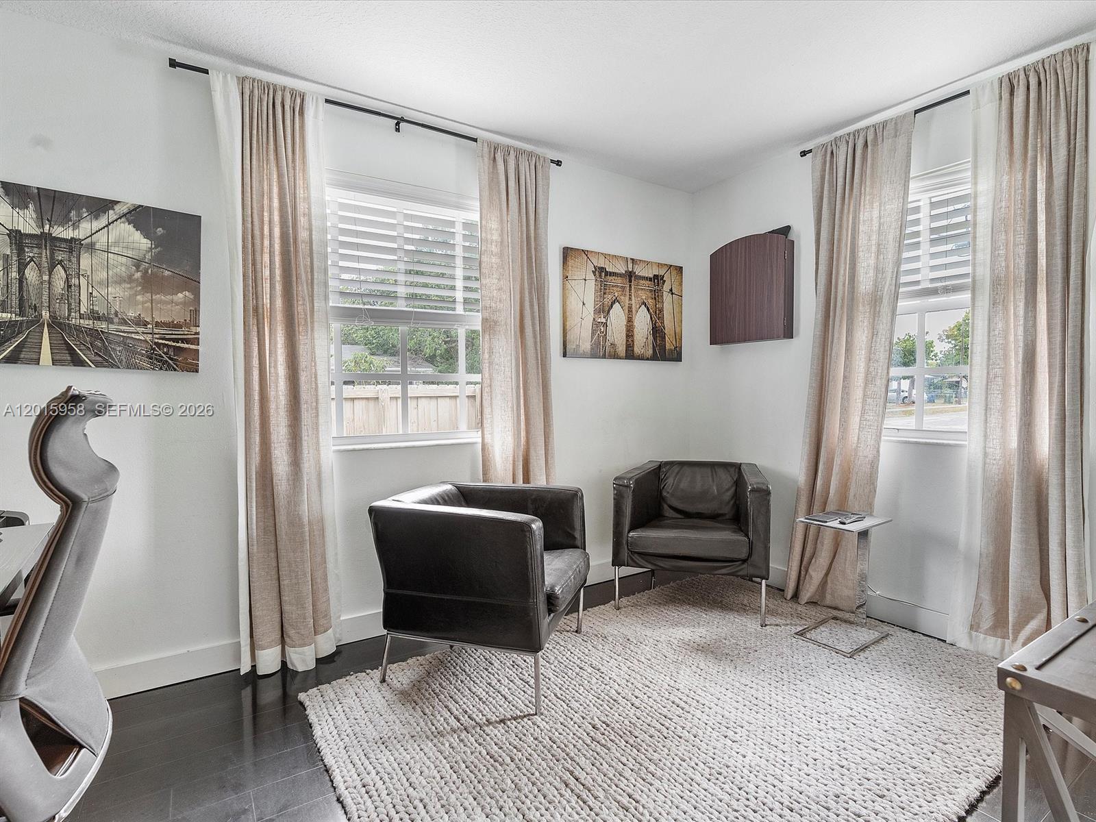 TOWN OF HALLANDALE B-13 - Residential