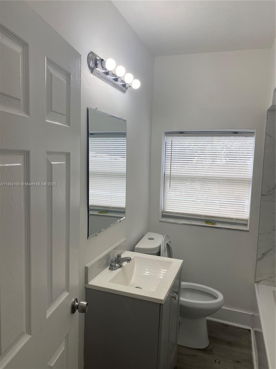 BISCAYNE PARK ESTATES - Residential Lease