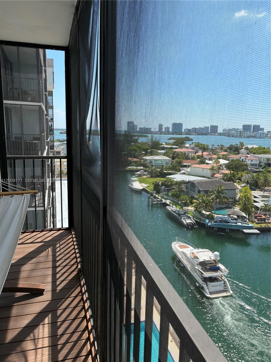 DORSET HOUSE CONDO - Residential