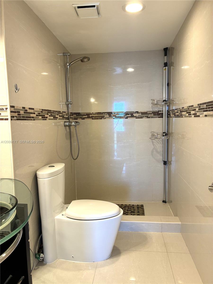 DORSET HOUSE CONDO - Residential
