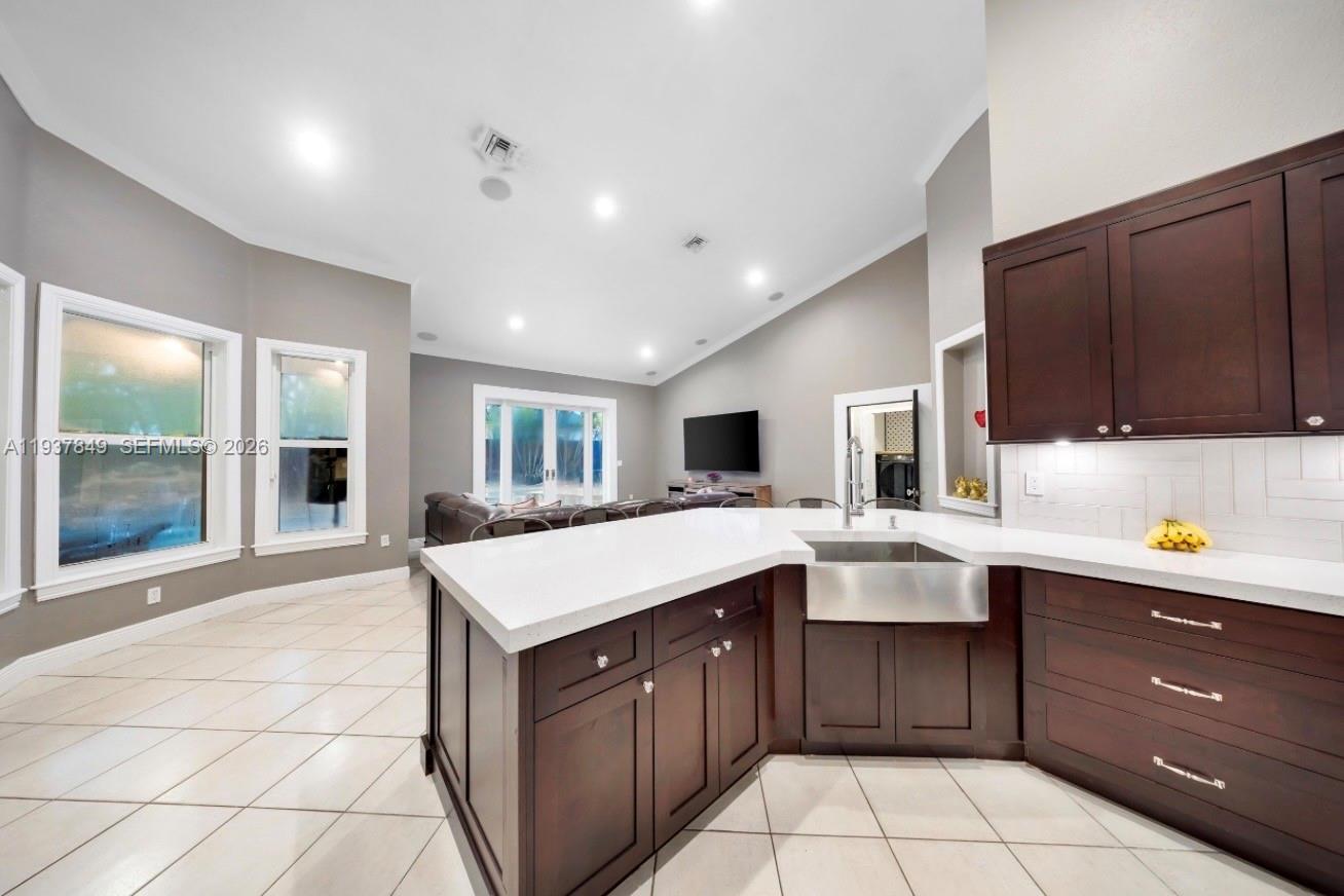 NELIA SUB - Residential