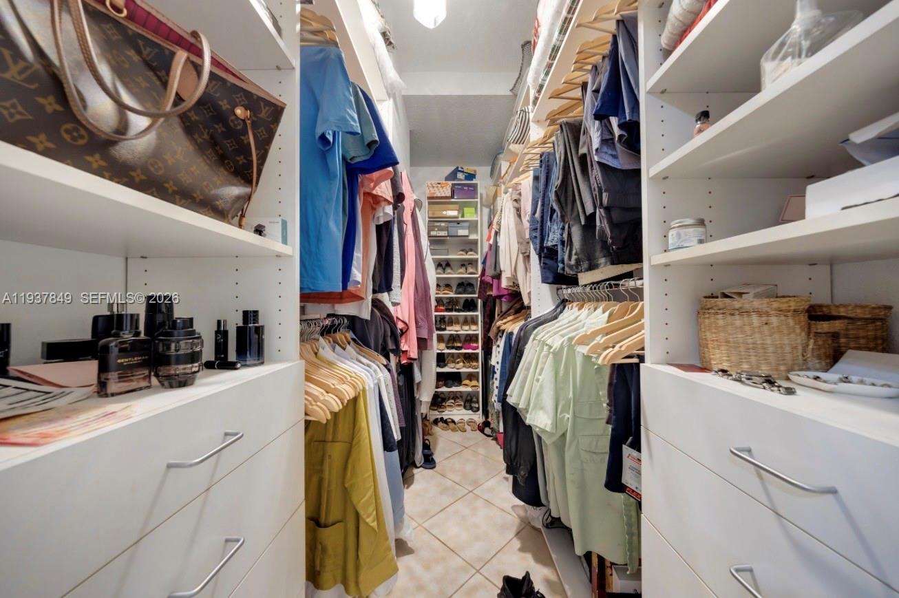 NELIA SUB - Residential