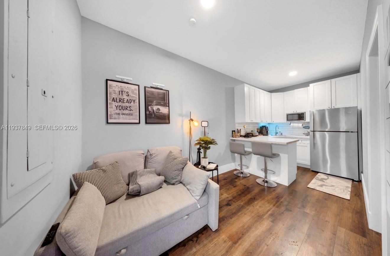 NELIA SUB - Residential