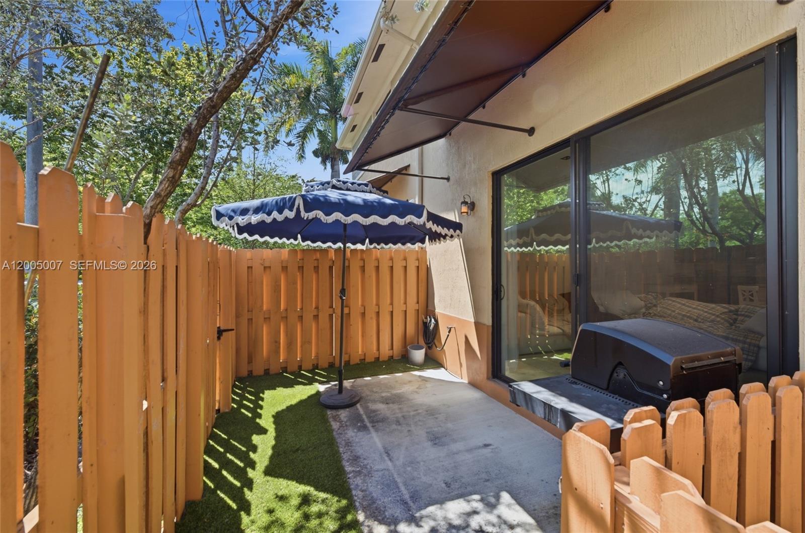 DAVIE JUNCTION - Residential