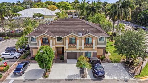 Photo of 6320 S Station Sq, Davie, FL 33314 (MLS # A12005007)