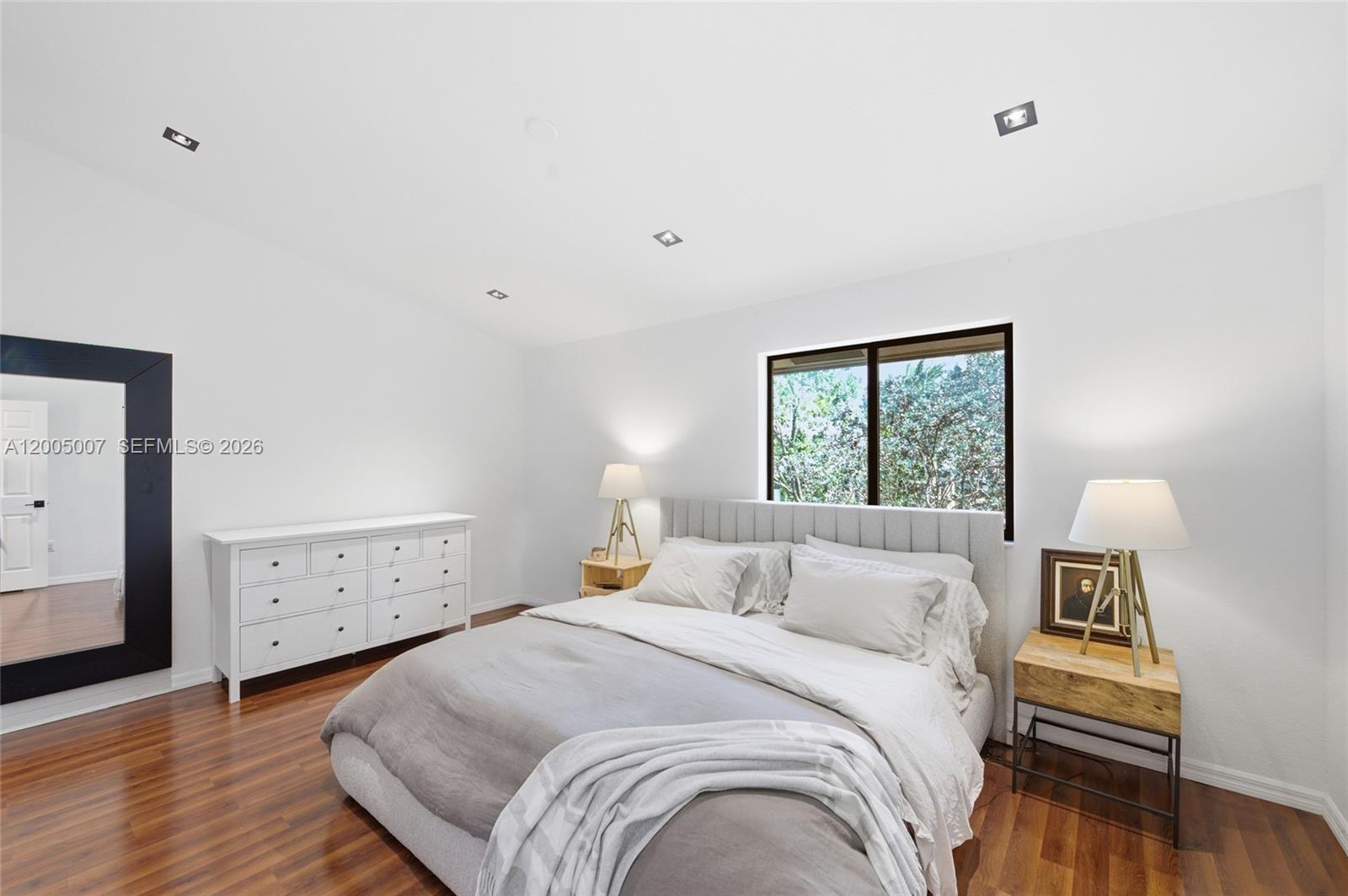 DAVIE JUNCTION - Residential