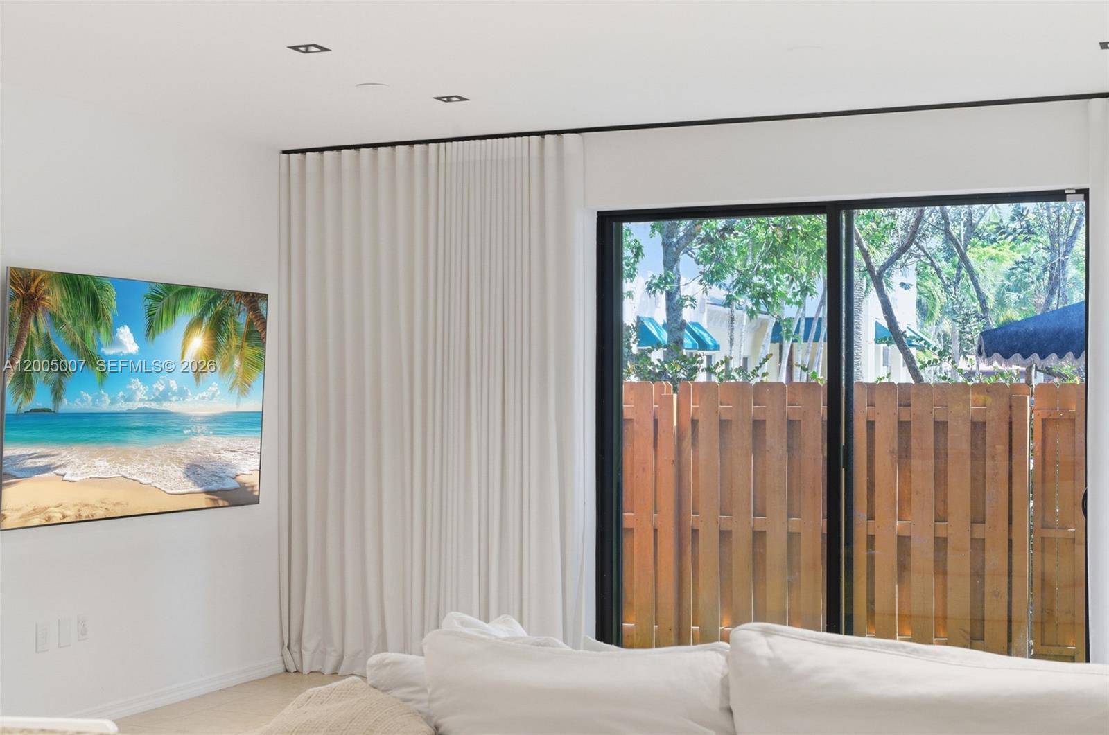 DAVIE JUNCTION - Residential