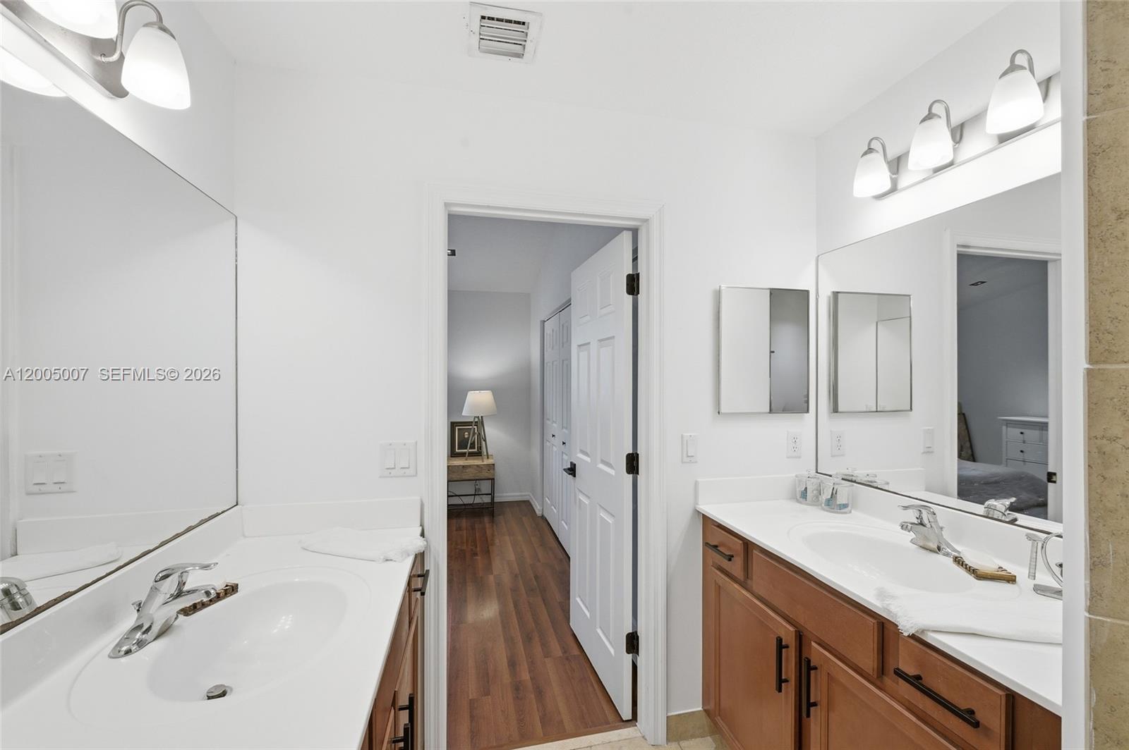 DAVIE JUNCTION - Residential