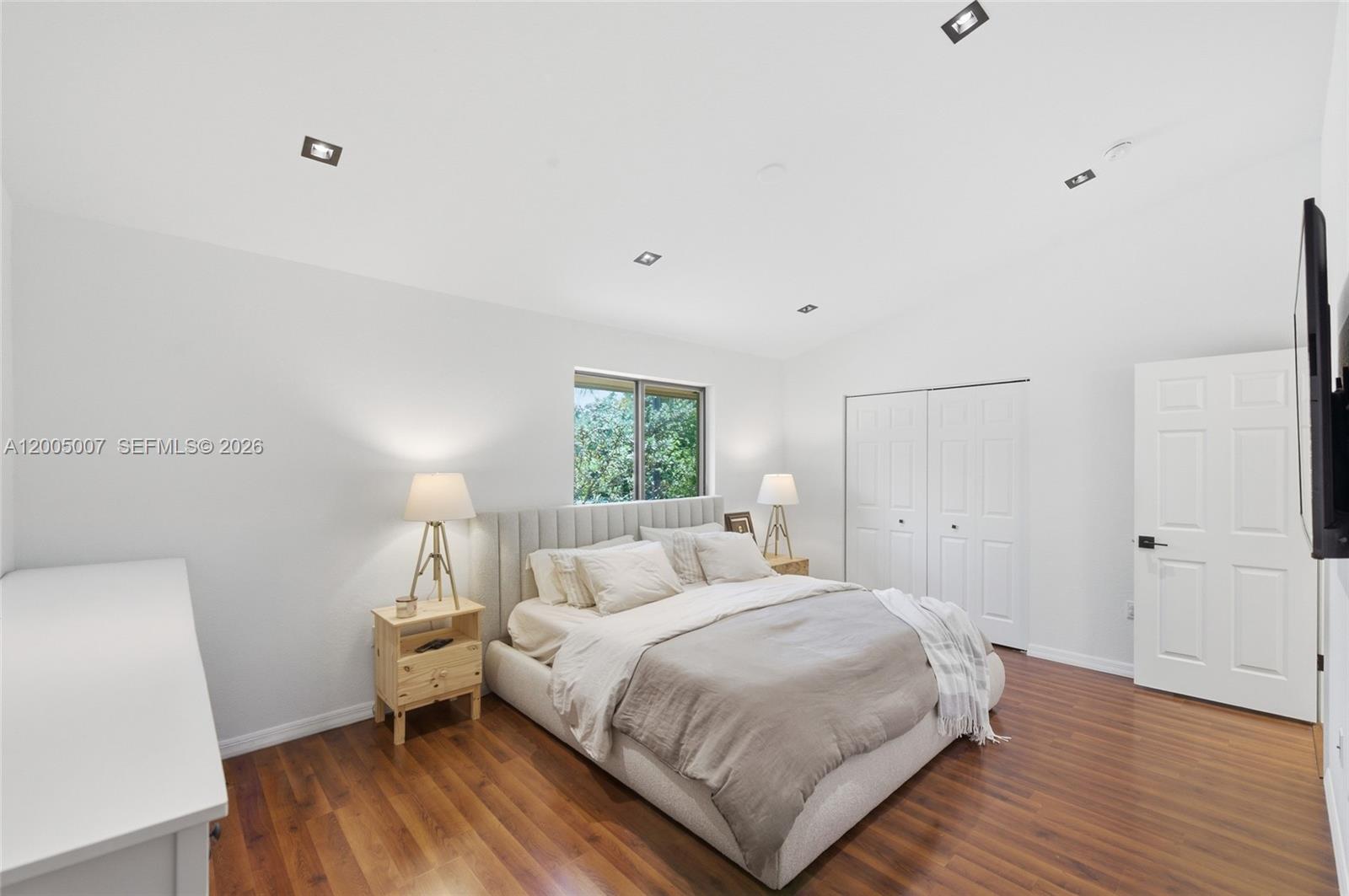 DAVIE JUNCTION - Residential