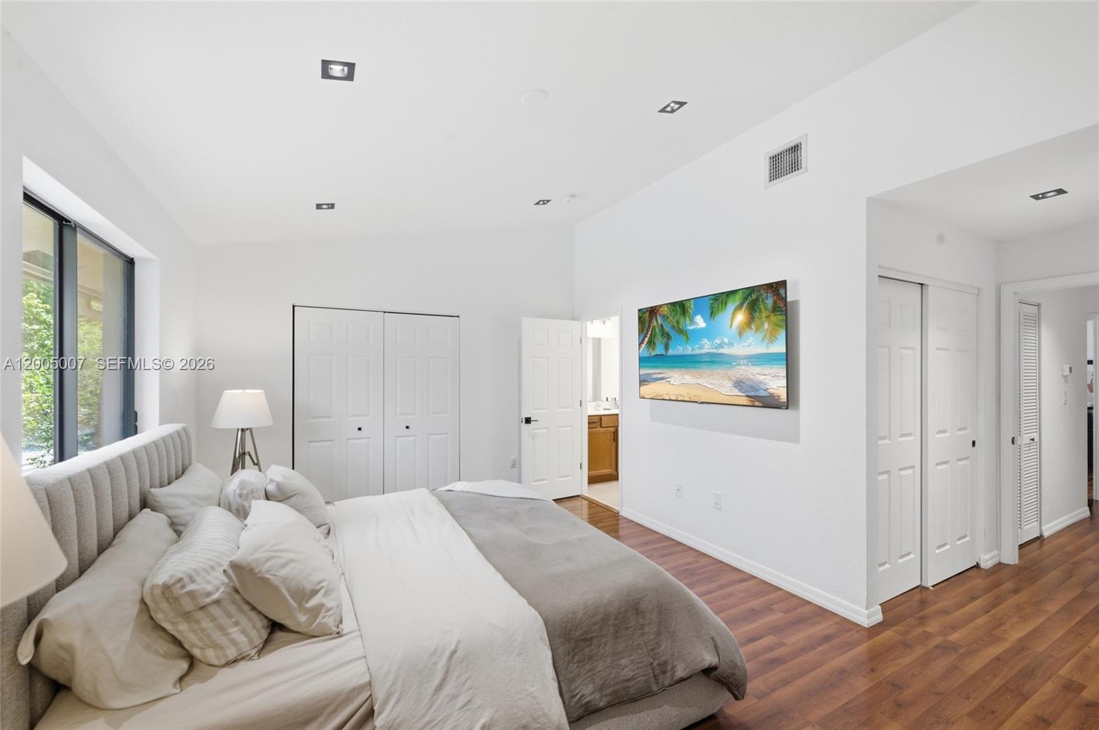 DAVIE JUNCTION - Residential