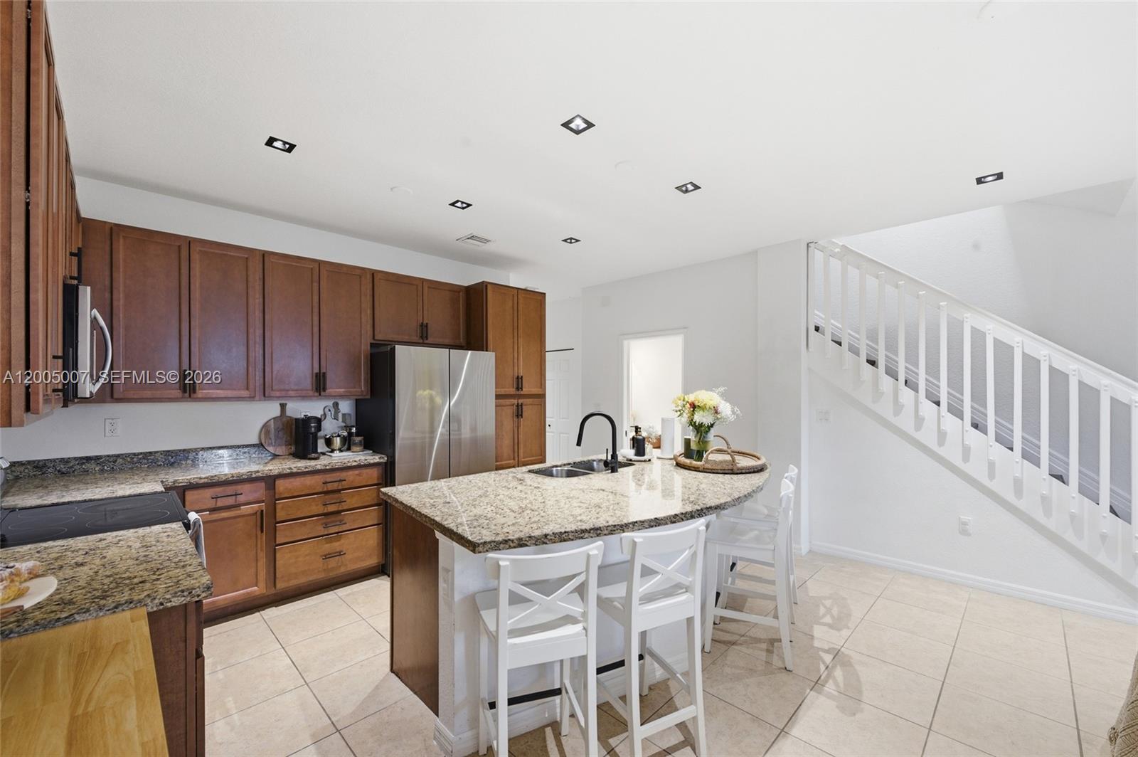 DAVIE JUNCTION - Residential