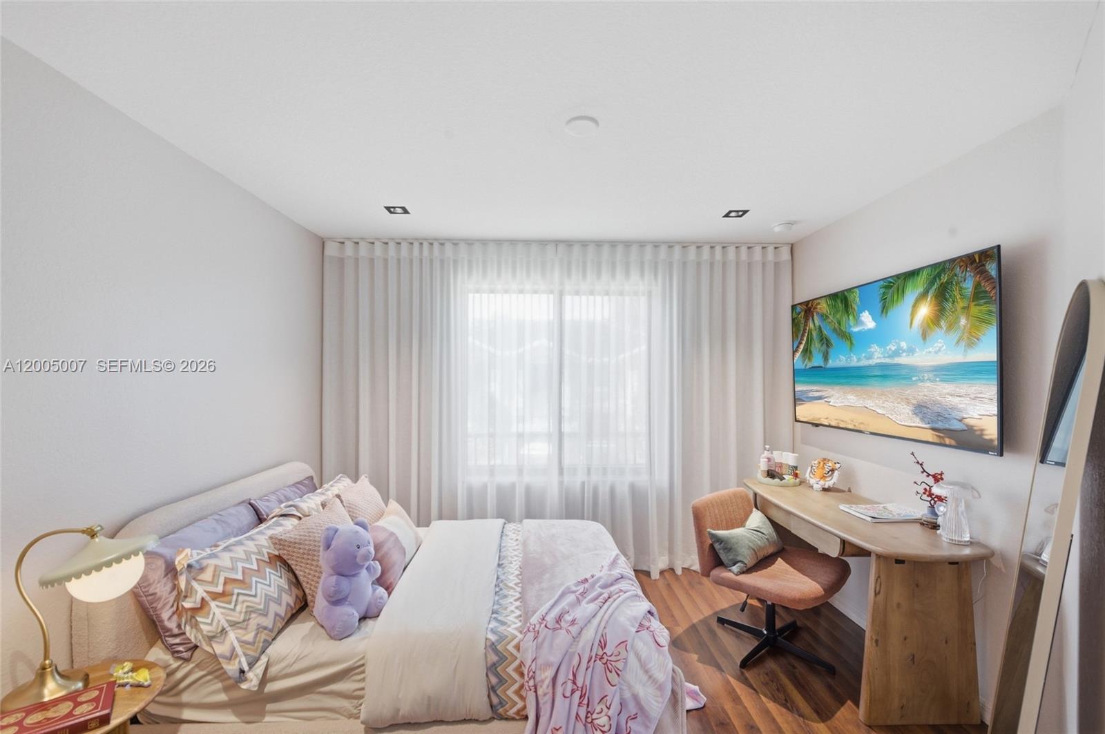 DAVIE JUNCTION - Residential